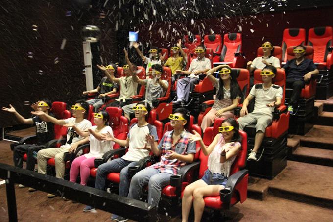 Черный/белый/красный кинотеатр места 4Д, оборудование виртуальной реальности для парка атракционов 5