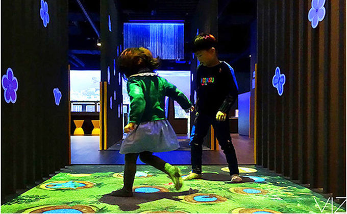 Стена проекции Immersive игры экрана 3D LCD взаимодействующая для детского сада 0
